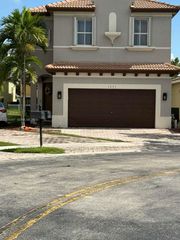 1271 NE 40th Rd 1271, Homestead, FL 33033