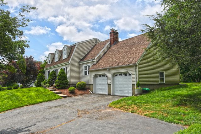 55 Kings Highway, North Haven, CT 06473