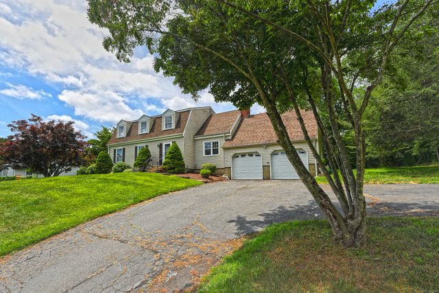 55 Kings Highway, North Haven, CT 06473