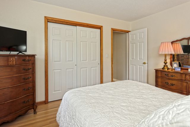 55 Kings Highway, North Haven, CT 06473