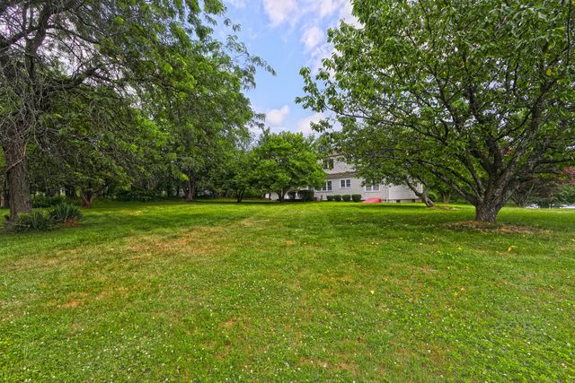 55 Kings Highway, North Haven, CT 06473
