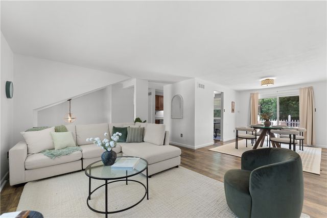228 Horseshoe Circle, South Fayette, PA 15017