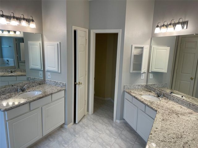 12423 Ashford Hollow Drive, Sugar Land, TX 77478