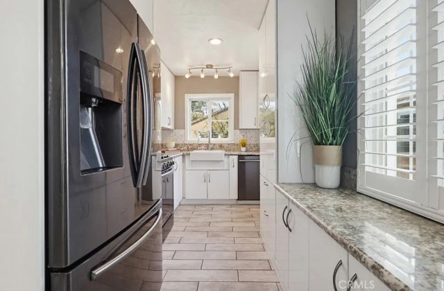 3324 Maine, Long Beach, CA 90806