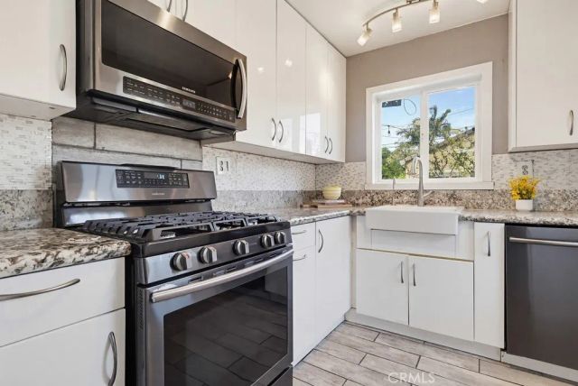 3324 Maine, Long Beach, CA 90806
