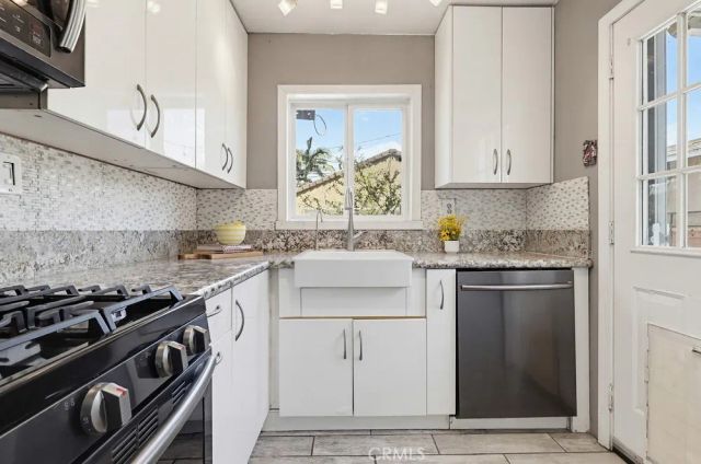 3324 Maine, Long Beach, CA 90806
