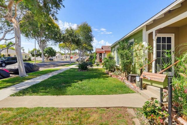 3324 Maine, Long Beach, CA 90806