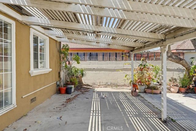 3324 Maine, Long Beach, CA 90806