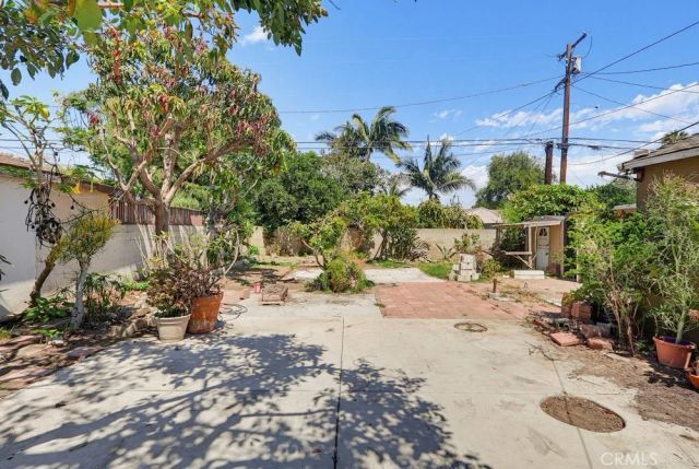 3324 Maine, Long Beach, CA 90806