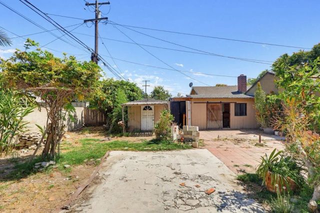 3324 Maine, Long Beach, CA 90806