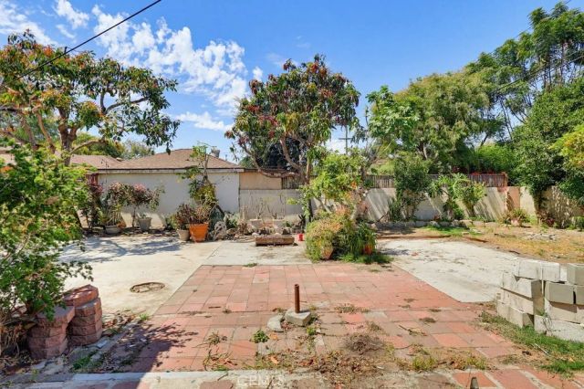 3324 Maine, Long Beach, CA 90806