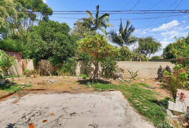 3324 Maine, Long Beach, CA 90806