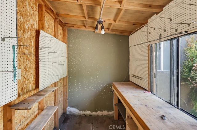 3324 Maine, Long Beach, CA 90806