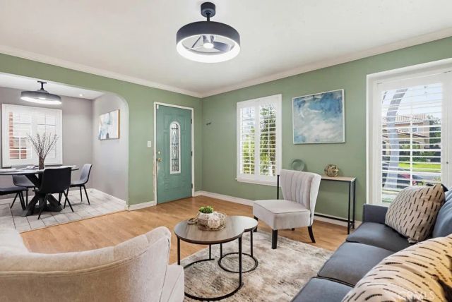 3324 Maine, Long Beach, CA 90806