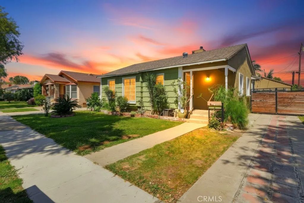 3324 Maine, Long Beach, CA 90806