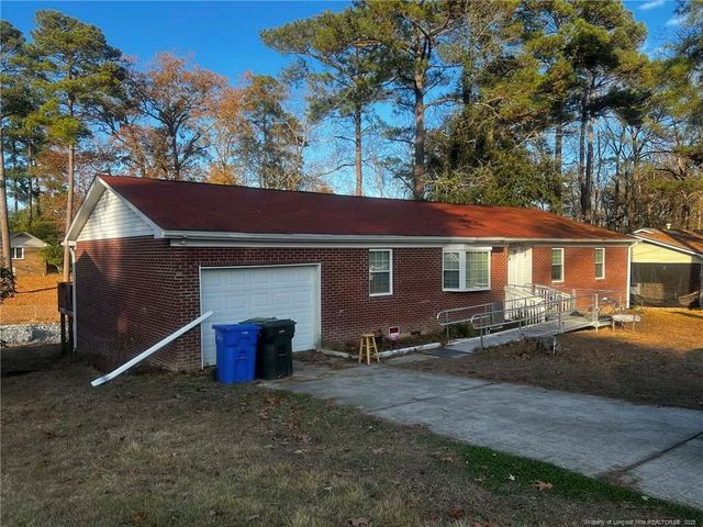 507 Warmsprings Drive, Fayetteville, NC 28303