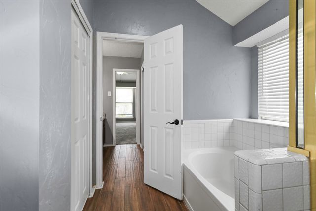 920 Micarta Drive, Mesquite, TX 75181