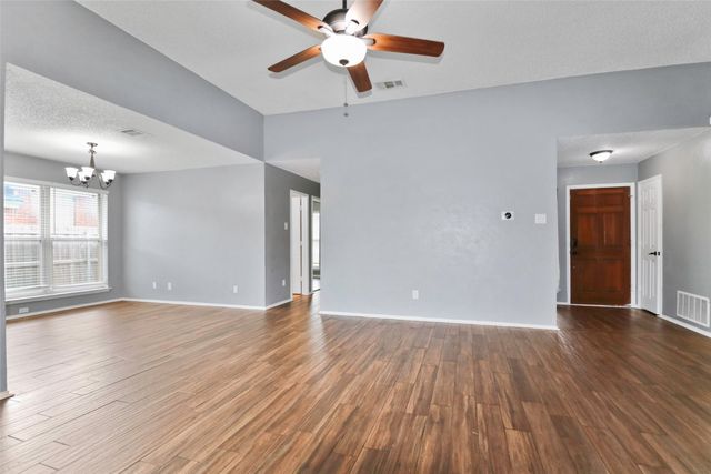 920 Micarta Drive, Mesquite, TX 75181