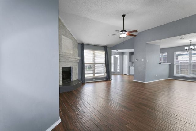 920 Micarta Drive, Mesquite, TX 75181