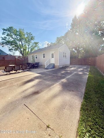 5411 Distler Ln, Louisville, KY 40258