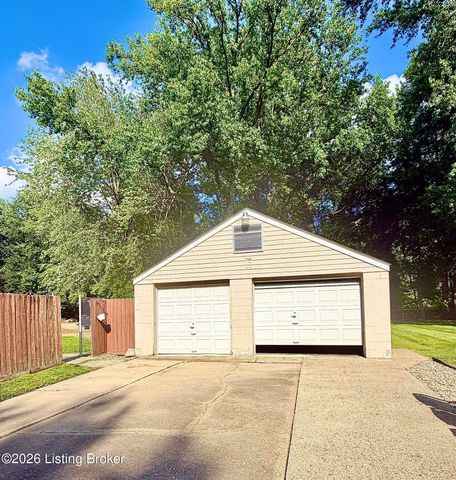 5411 Distler Ln, Louisville, KY 40258