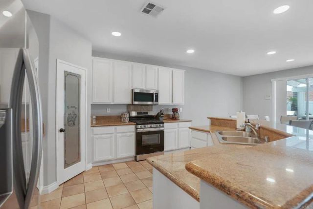 32151 Beaulieu Rd, Winchester, CA 92596