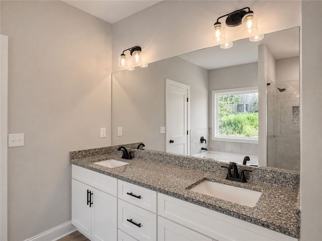 108 Apricot Lane, Westminster, SC 29693