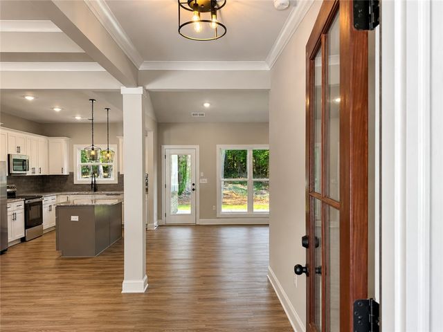 108 Apricot Lane, Westminster, SC 29693