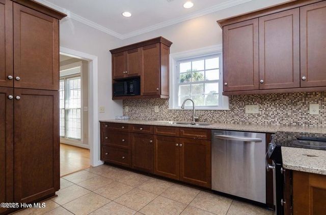 355 Club Court, Wilmington, NC 28412