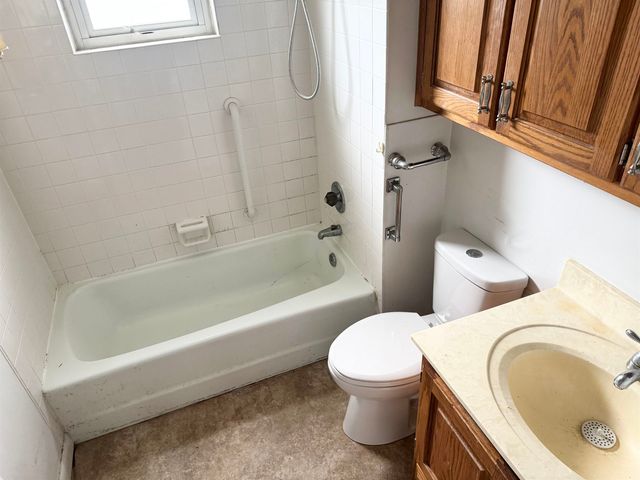 706 Gill Street, Huntington, WV 25701