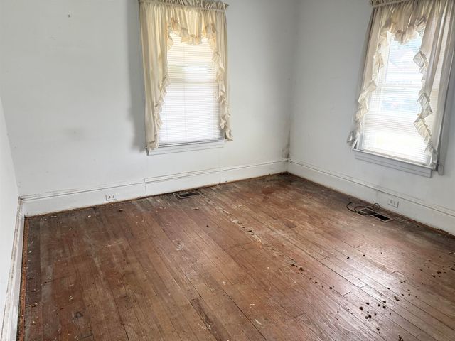 706 Gill Street, Huntington, WV 25701