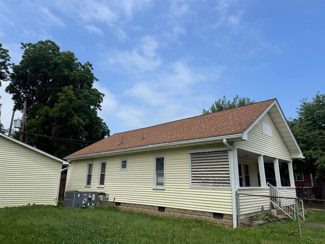 706 Gill Street, Huntington, WV 25701