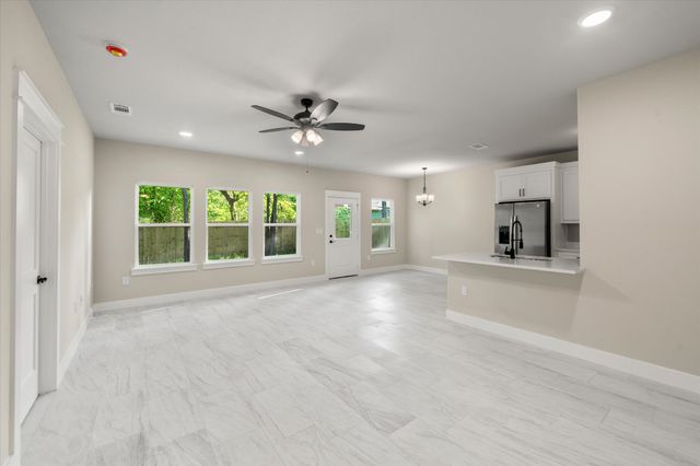 114 Granada Street, Payne Springs, TX 75156