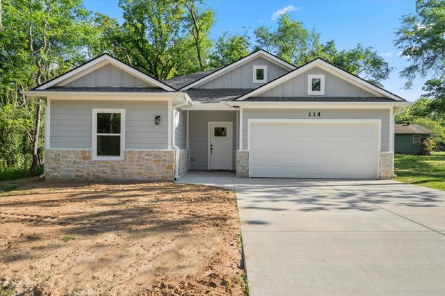 114 Granada Street, Payne Springs, TX 75156