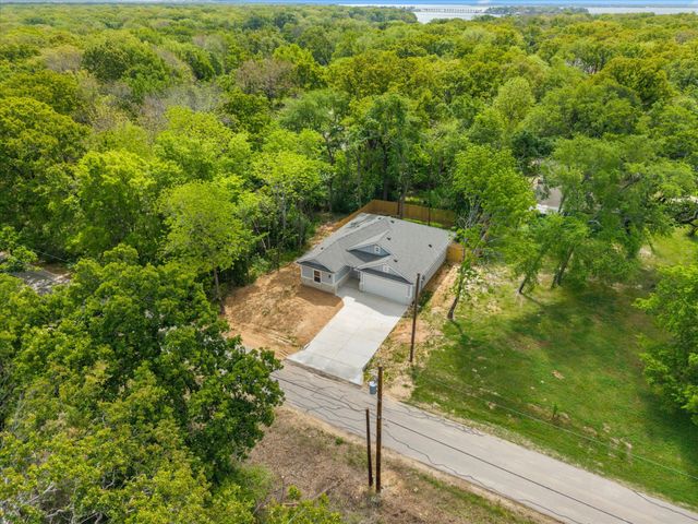 114 Granada Street, Payne Springs, TX 75156