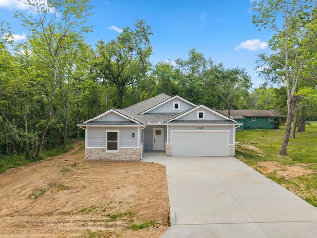 114 Granada Street, Payne Springs, TX 75156