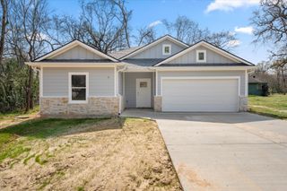 114 Granada Street, Payne Springs, TX 75156