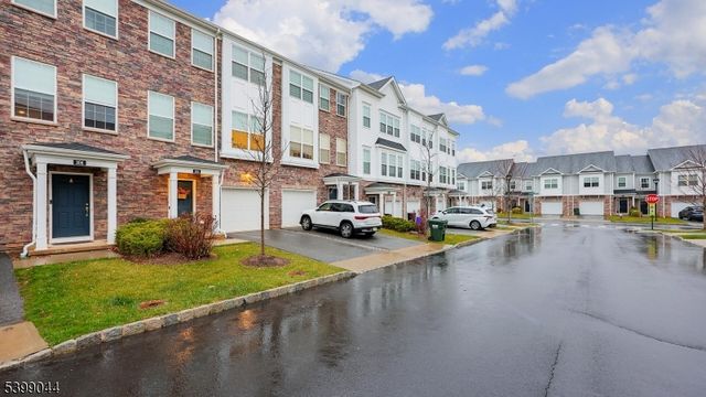 305 Saratoga Ct, Branchburg Twp., NJ 08876