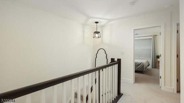 305 Saratoga Ct, Branchburg Twp., NJ 08876