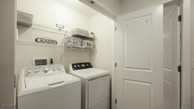 305 Saratoga Ct, Branchburg Twp., NJ 08876