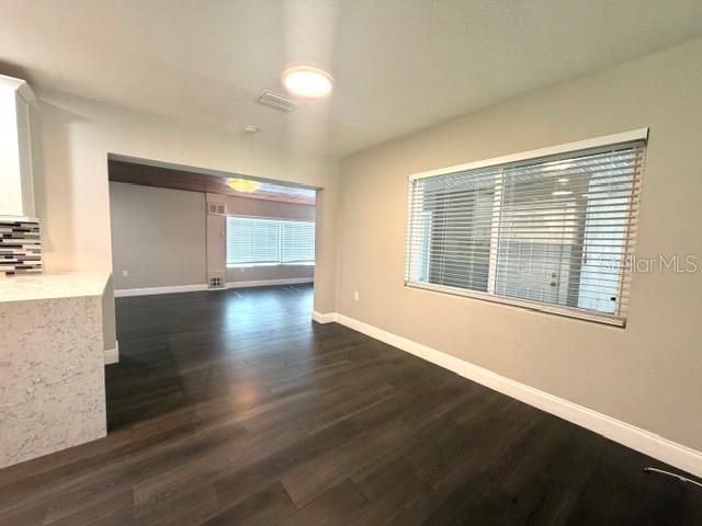 704 W 11TH AVENUE, Mount Dora, FL 32757