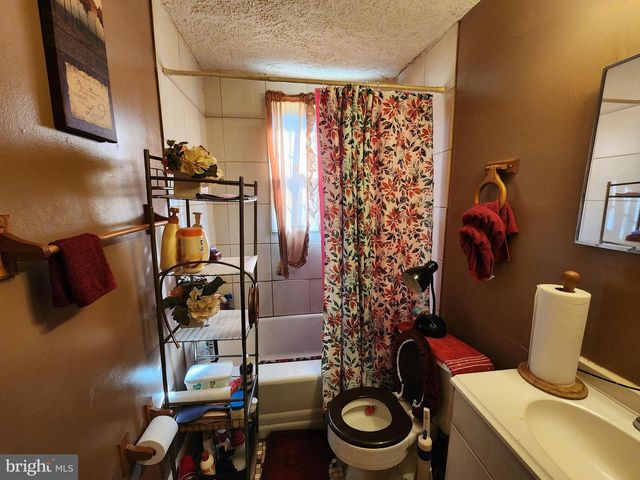 2747 BOOKERT DR, Baltimore, MD 21225
