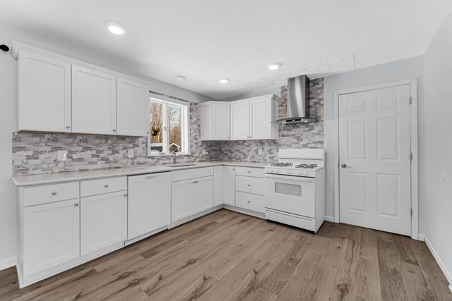 1125 In-49, Chesterton, IN 46304