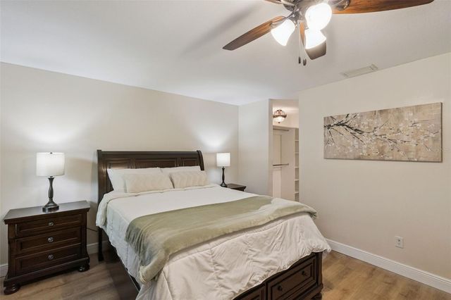 5246 MAYAPPLE CIRCLE, Orlando, FL 32821