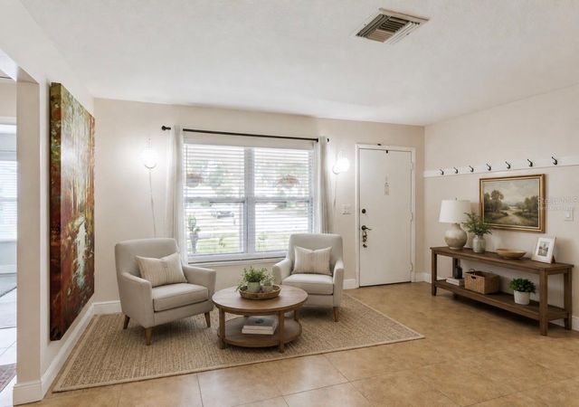 5246 MAYAPPLE CIRCLE, Orlando, FL 32821