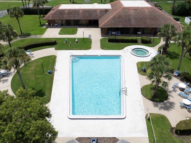 5246 MAYAPPLE CIRCLE, Orlando, FL 32821
