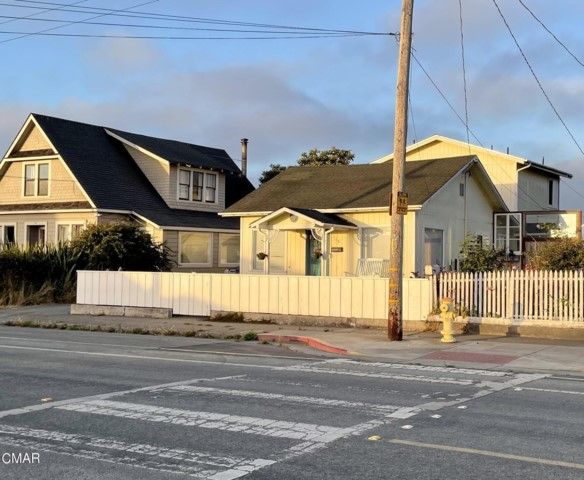 166 S Harold Street, Fort Bragg, CA 95437