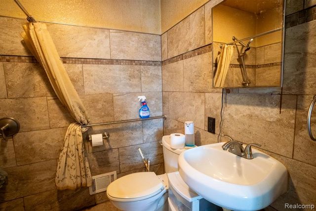24611 Mount Olive Drive, Brownstown, MI 48134