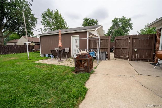 24611 Mount Olive Drive, Brownstown, MI 48134