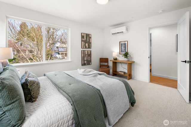 2851 NW 70th Street, Seattle, WA 98117